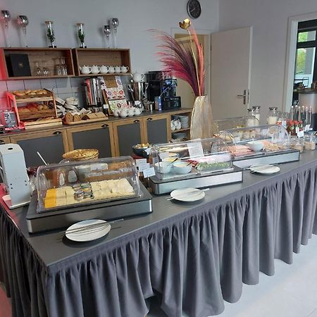 Velotel บาดซาโรว์ ภายนอก รูปภาพ
